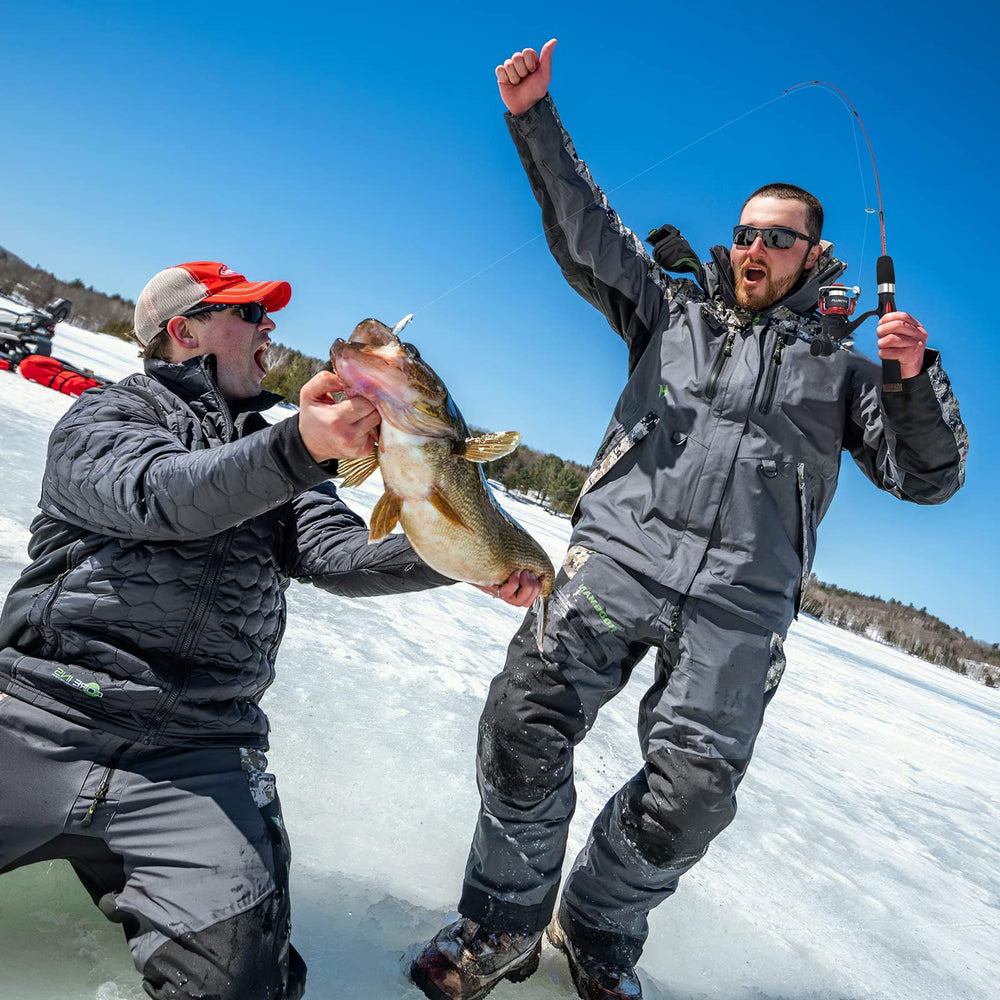 PLUSINNO ultra-light spinning reel with aluminum body for harsh winter durability.