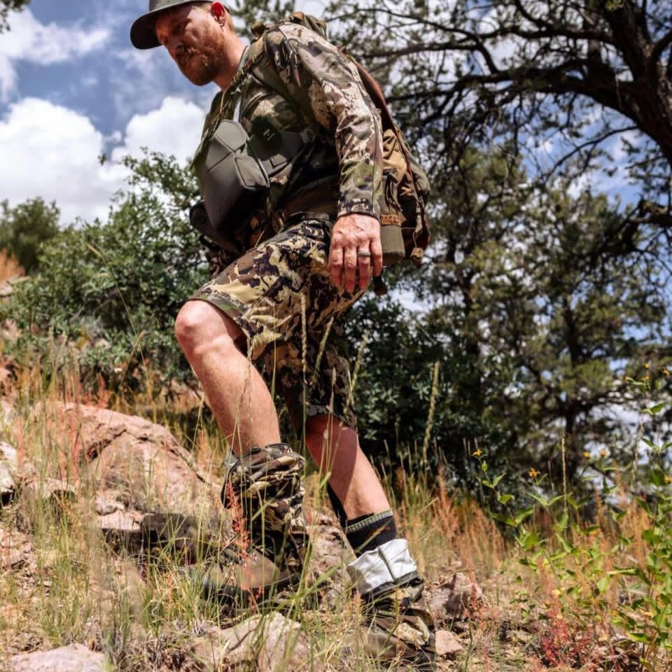 Pnuma Pursuit Pant Veil Camo side pocket with secure zip compartments