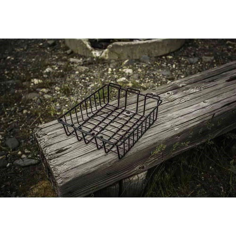 Polaris Northstar wire basket sits under lid for easy access and dry storage.
