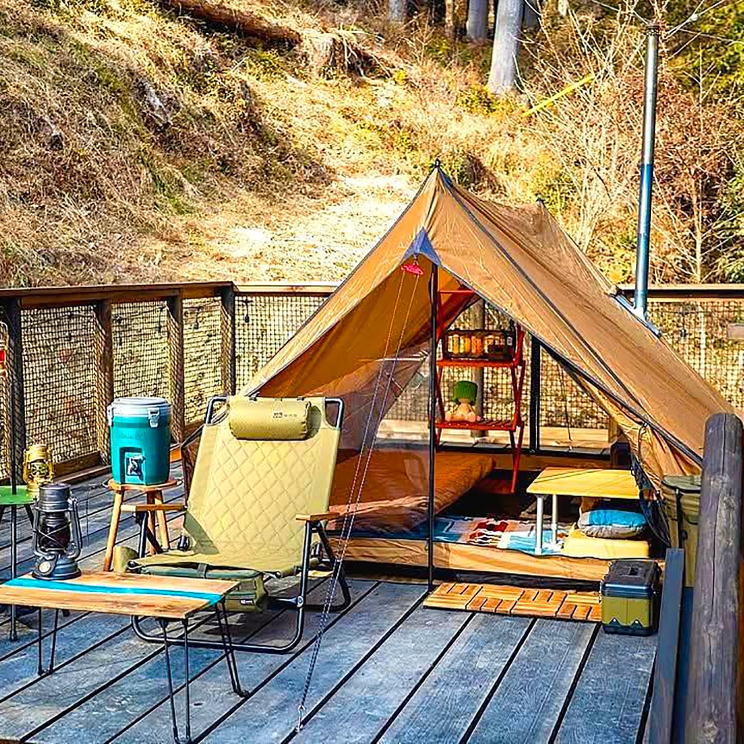 POMOLY CHALET 70 PRO fireproof ground sheet ensures safer camp flooring