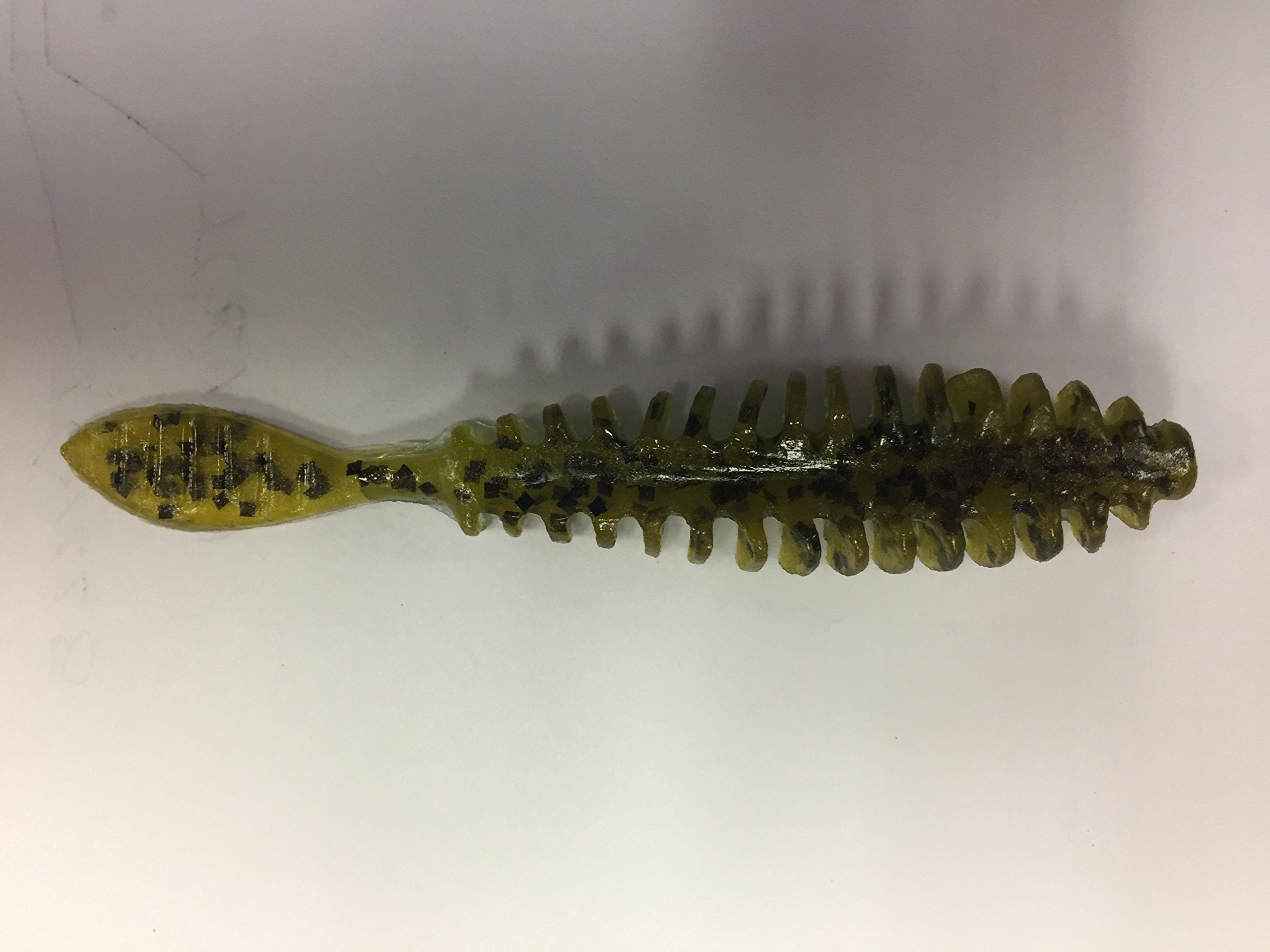 POOR BOY'S BAITS Golby Erie Darter Green in water ready for bass and walleye.