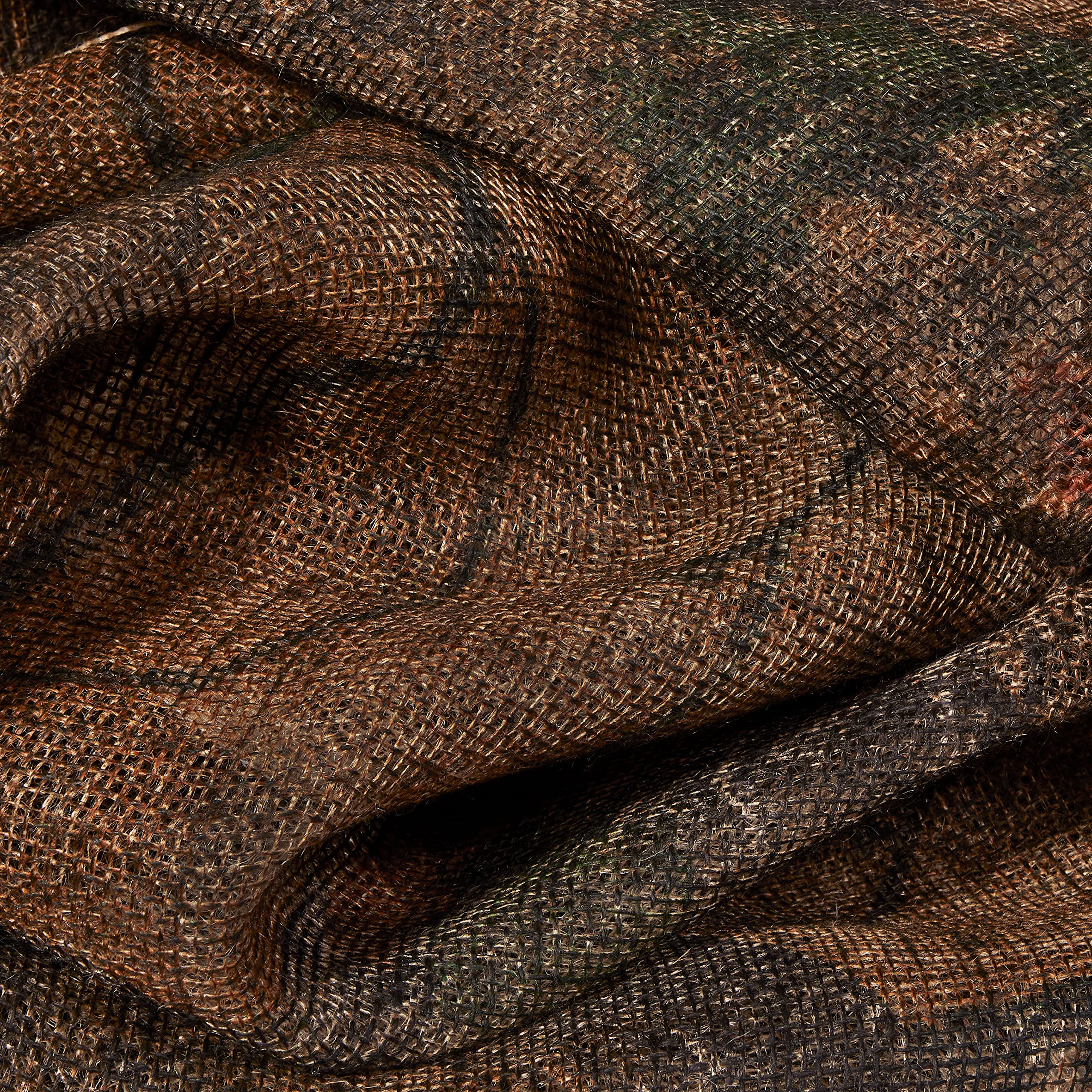 Blind shown on ground or treestand for waterfowl and deer hunting