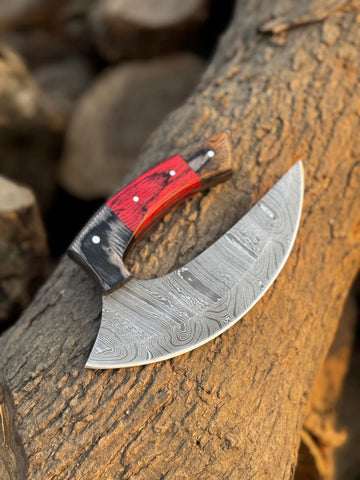 Poshland TTC-111 Damascus ULU chopping-herbs scenario shows precision.