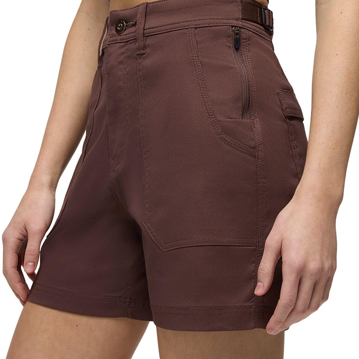 Back pockets with zippers on Zion cargo short for secure storage.