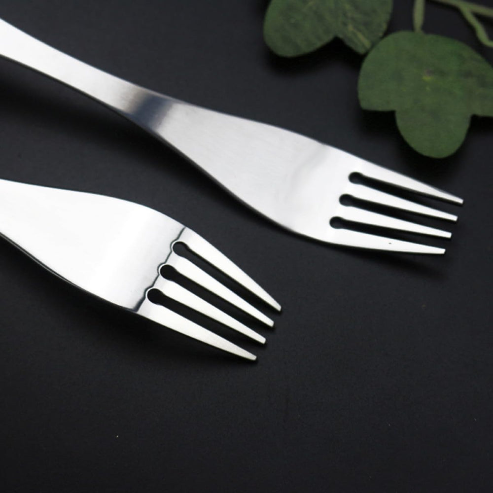 PRETYZOOM multifunction spork ready for camping and hiking adventures.