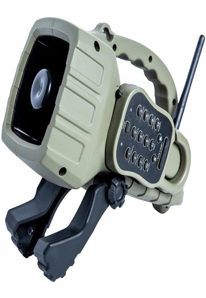 PRIMOS Dogg Catcher 2 remote view shows 100-yard predator call range.