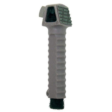 PRIMOS Slick Stick cleaning a striker for consistent sound in the field.