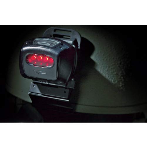 Princeton Tec Quad4 packaged hanging display emphasizes quick setup.