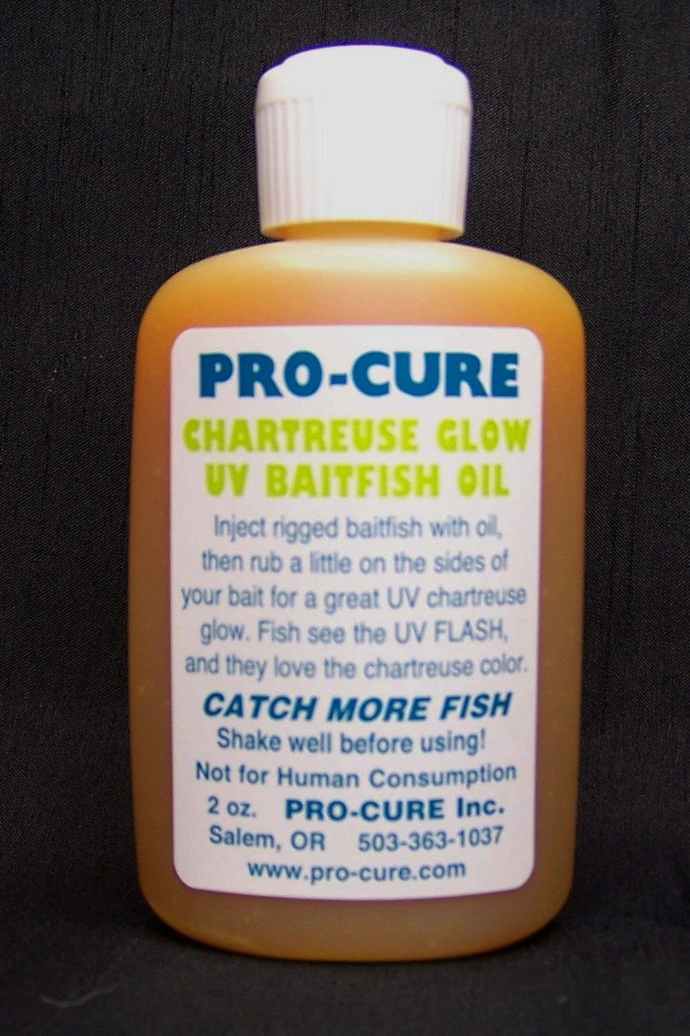 Pro-Cure Chartreuse Glow UV baitfish oil label emphasizes UV enhancement for visibility