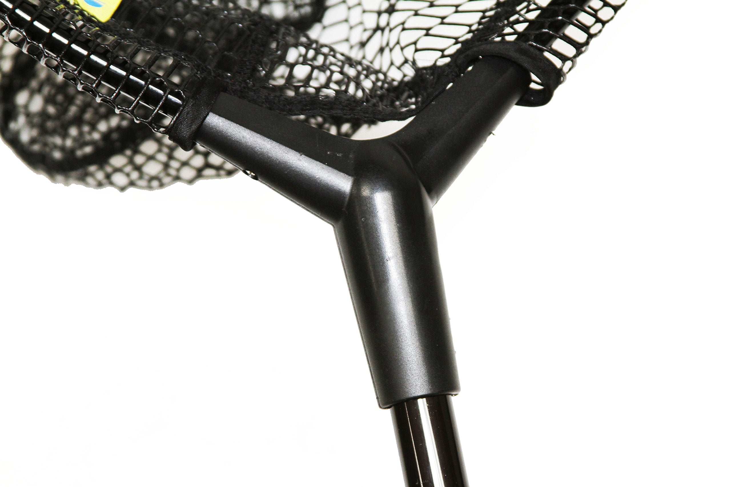 Promar Promesh breakaway frame design minimizes snagging in cluttered spots.