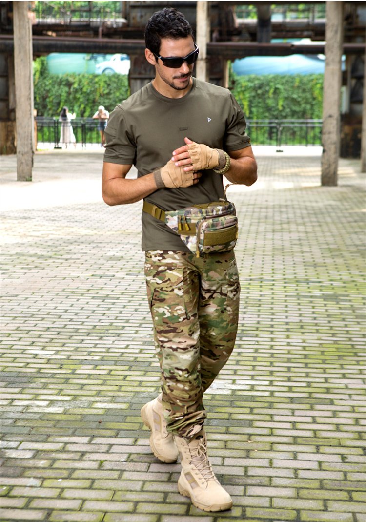 Protector Plus UNISTRENGH water-resistant fabric protects contents outdoors.