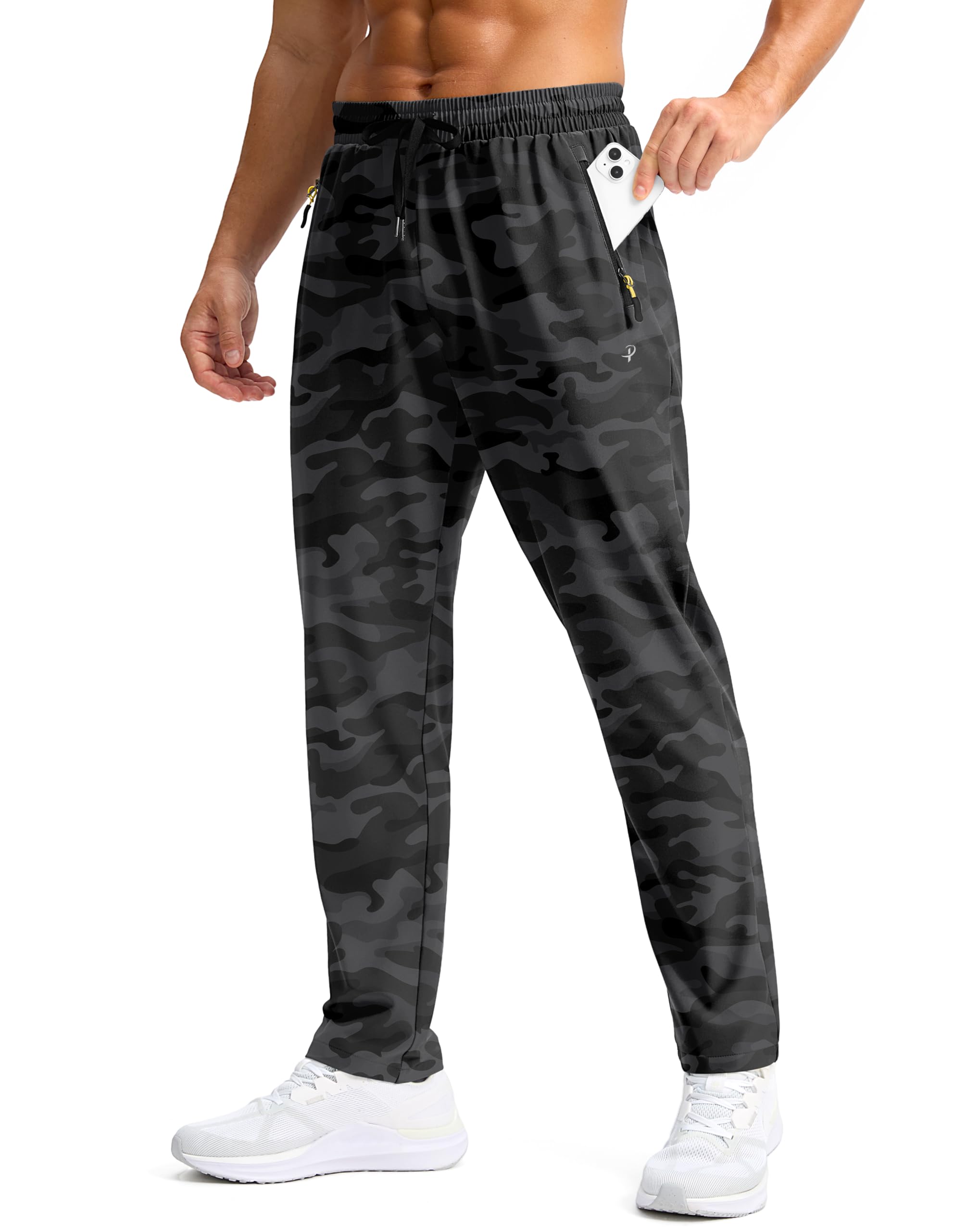 Pudolla men's sweatpants pocket-zipper closeup shows secure phone and card storage.