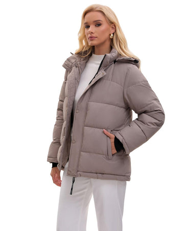 PUFFIT premium Japanese zipper close-up emphasizes smooth operation and durability.