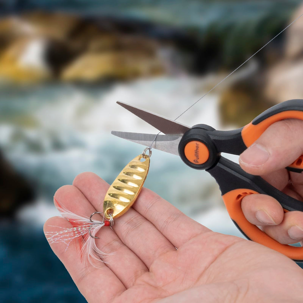 Compact 5.66 inch fishing scissors ready for use