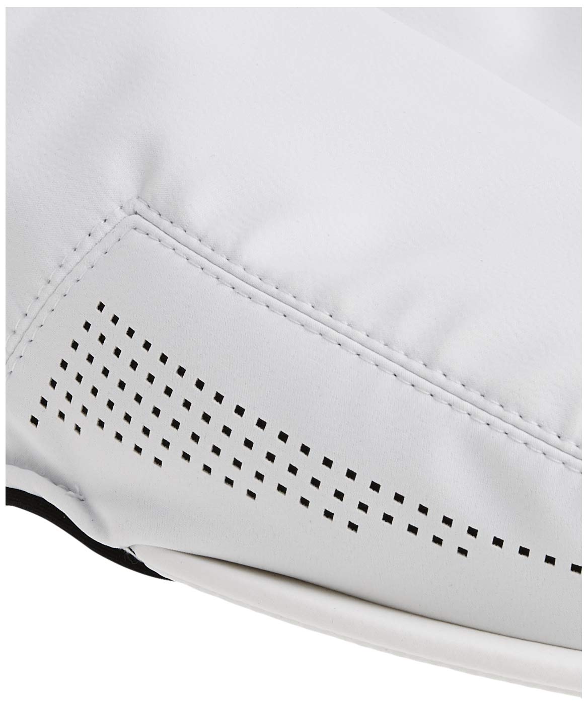 Pumagolf 2020 hat packaging and dimensions highlight easy storage and shipping.