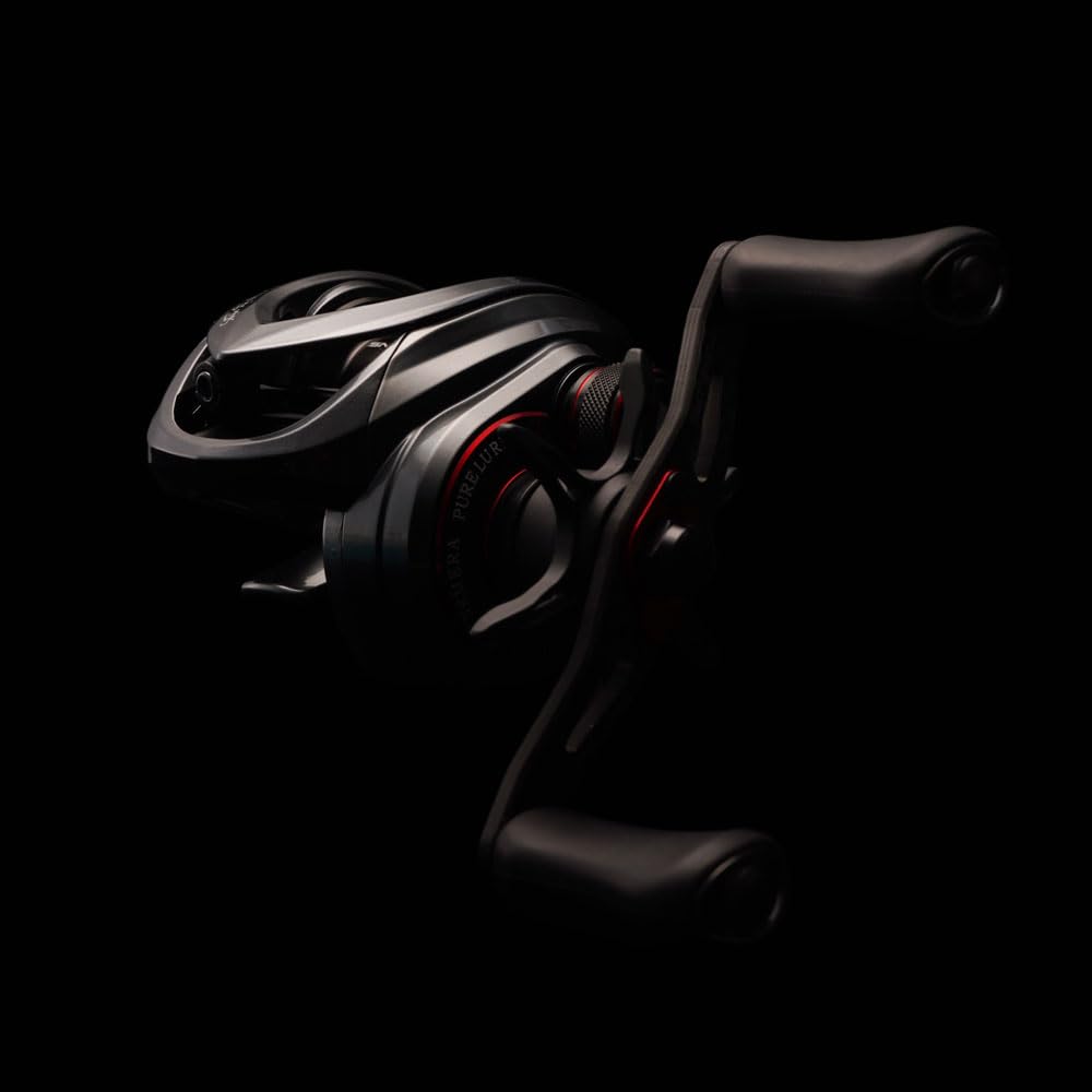 Pure Lure Zana reel compact body supports easy handling and reduced fatigue.