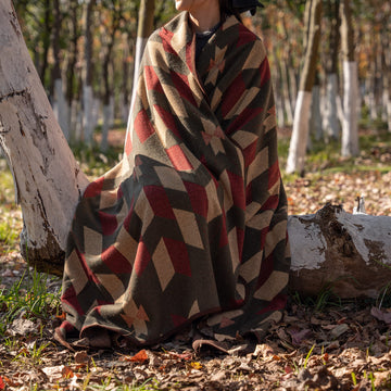 PuTian Merino Wool Blanket emergency-kit ready warmth and comfort.