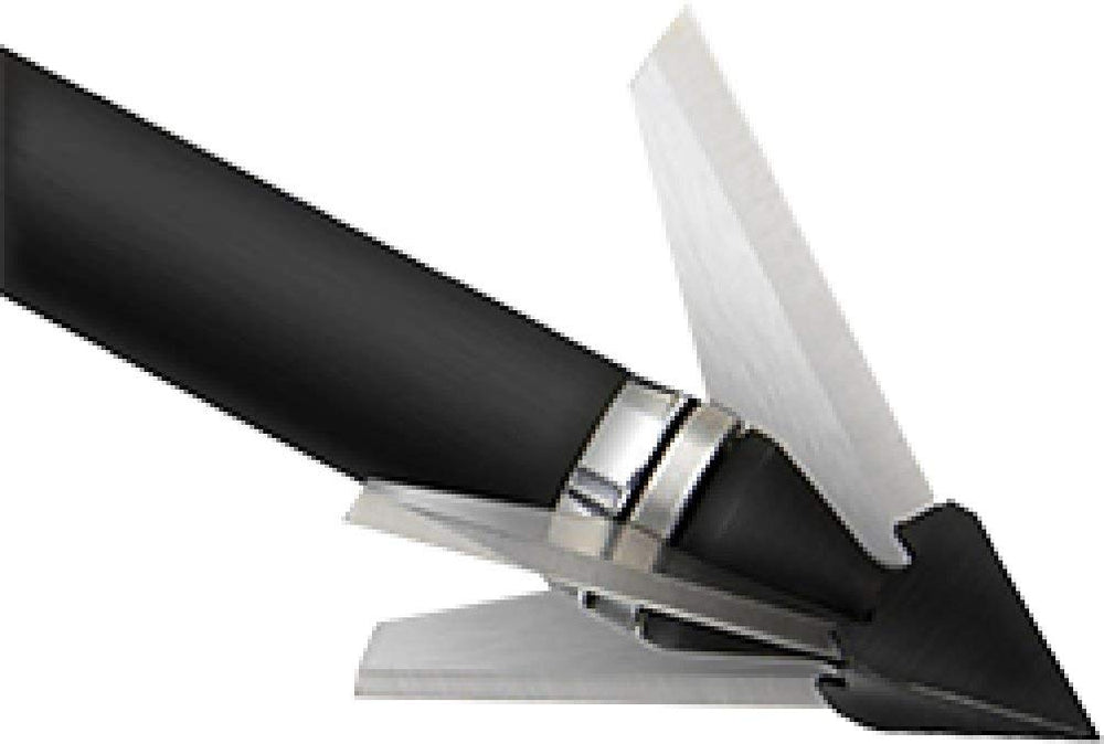 QAD Exodus broadheads blade close-up showing 0.040 blades for strong penetration