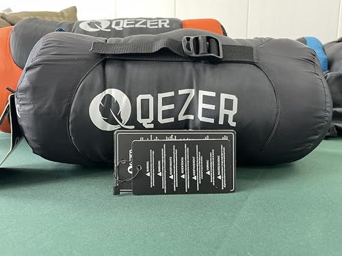 QEZER inner pocket fits keys and phone for quick access.