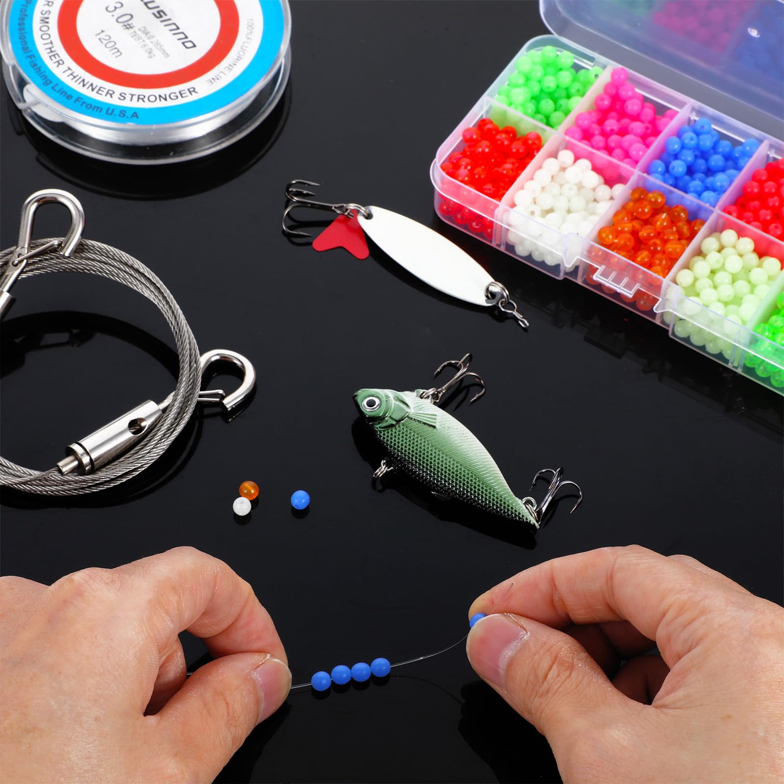 Glow-in-the-dark beads visible in low light for night fishing (3 colors)