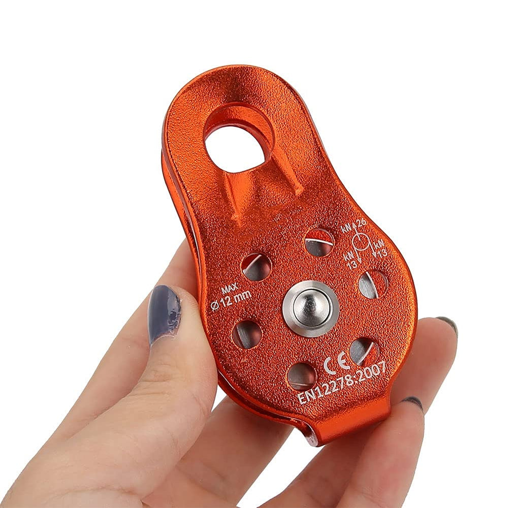 Qiilu pulley delivers smooth rotation due to fine polish and low friction.