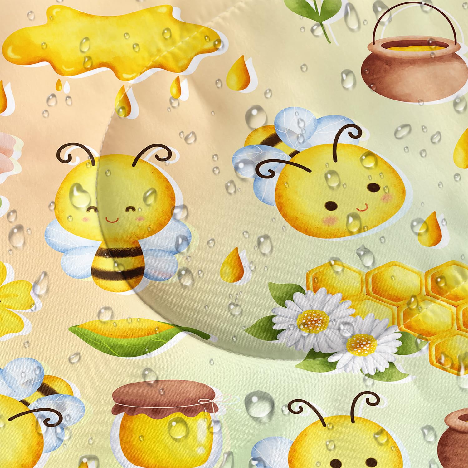 QOOMO Bee Honey sleeping bag fabric details show 210T waterproof shell and breathable lining.