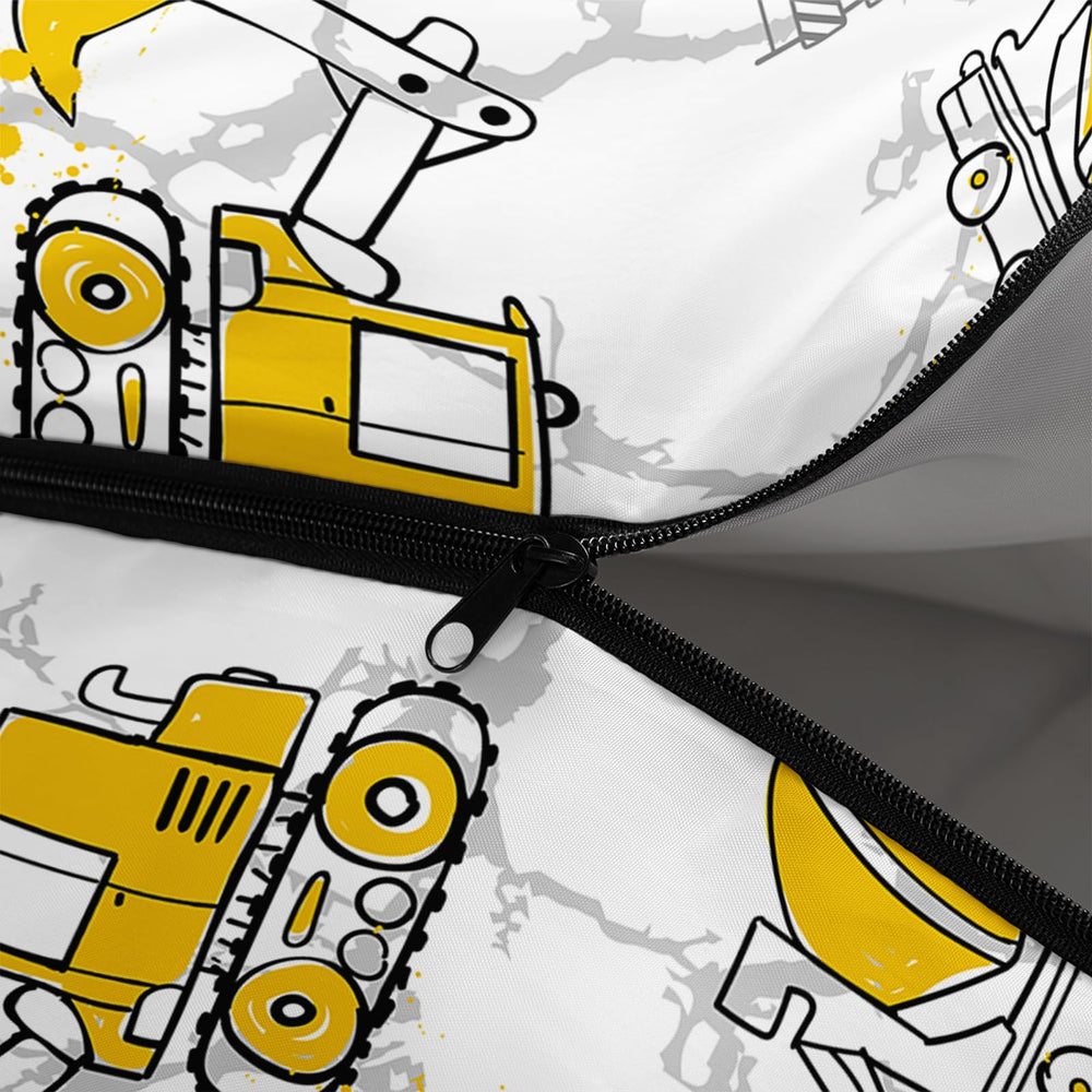QOOMO lightweight 3 lb sleeping bag shown packed for travel