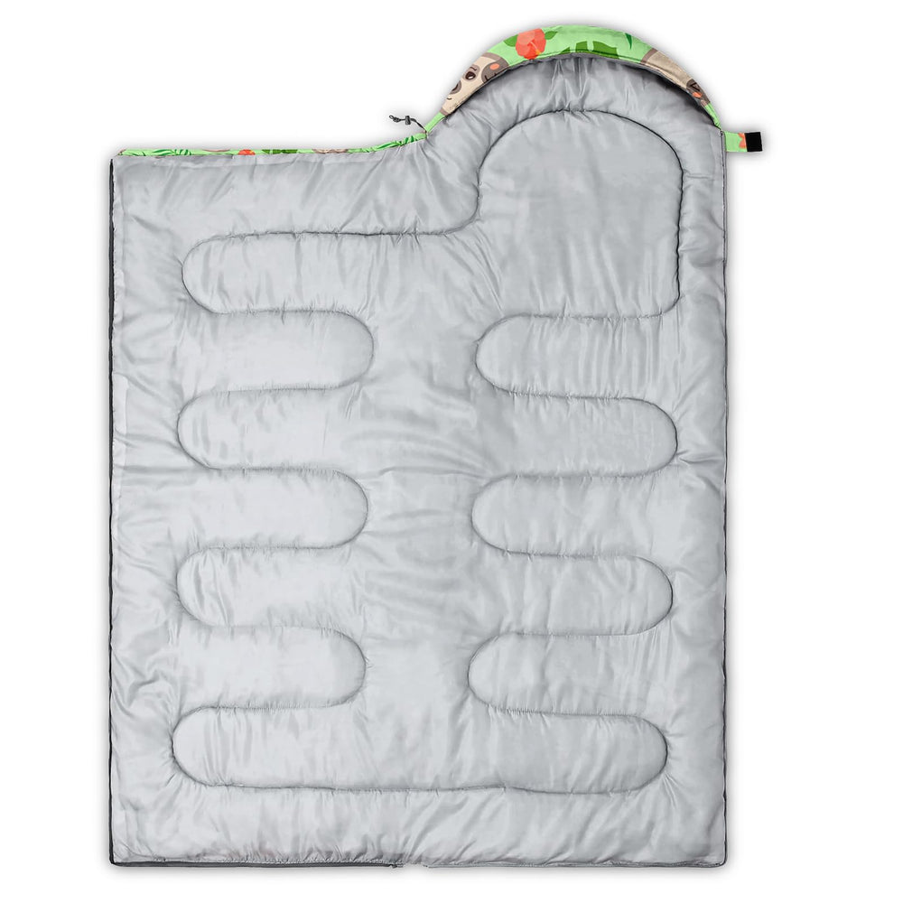 QOOMO sleeping bag measures 31 by 90 inches for versatile sizing.