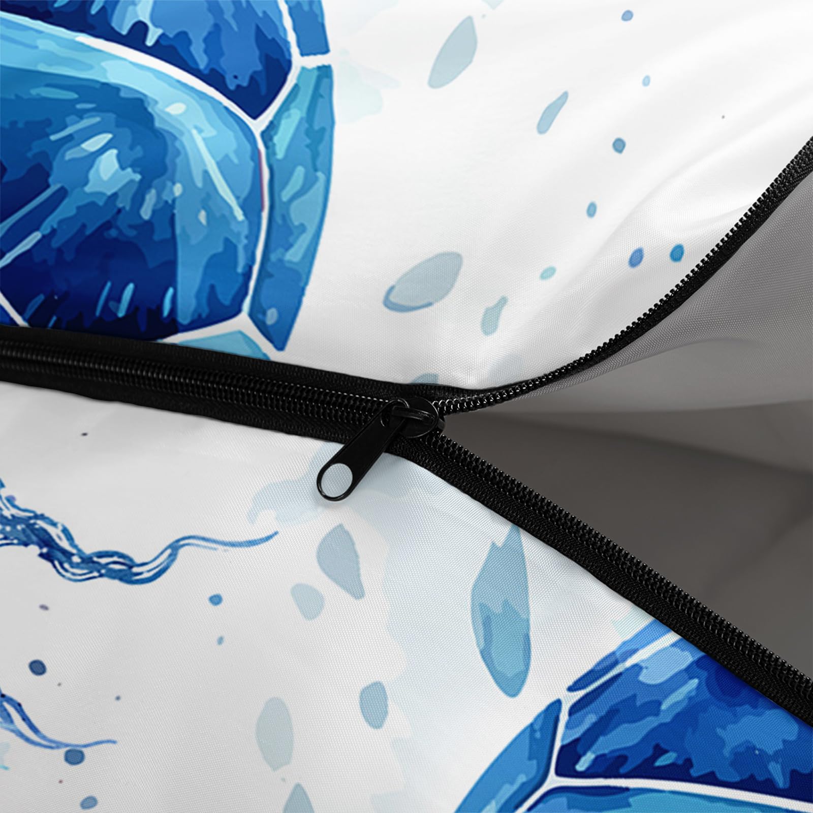 QOOMO Turtles sleeping bag is packaged compactly for car trunks and backpacks