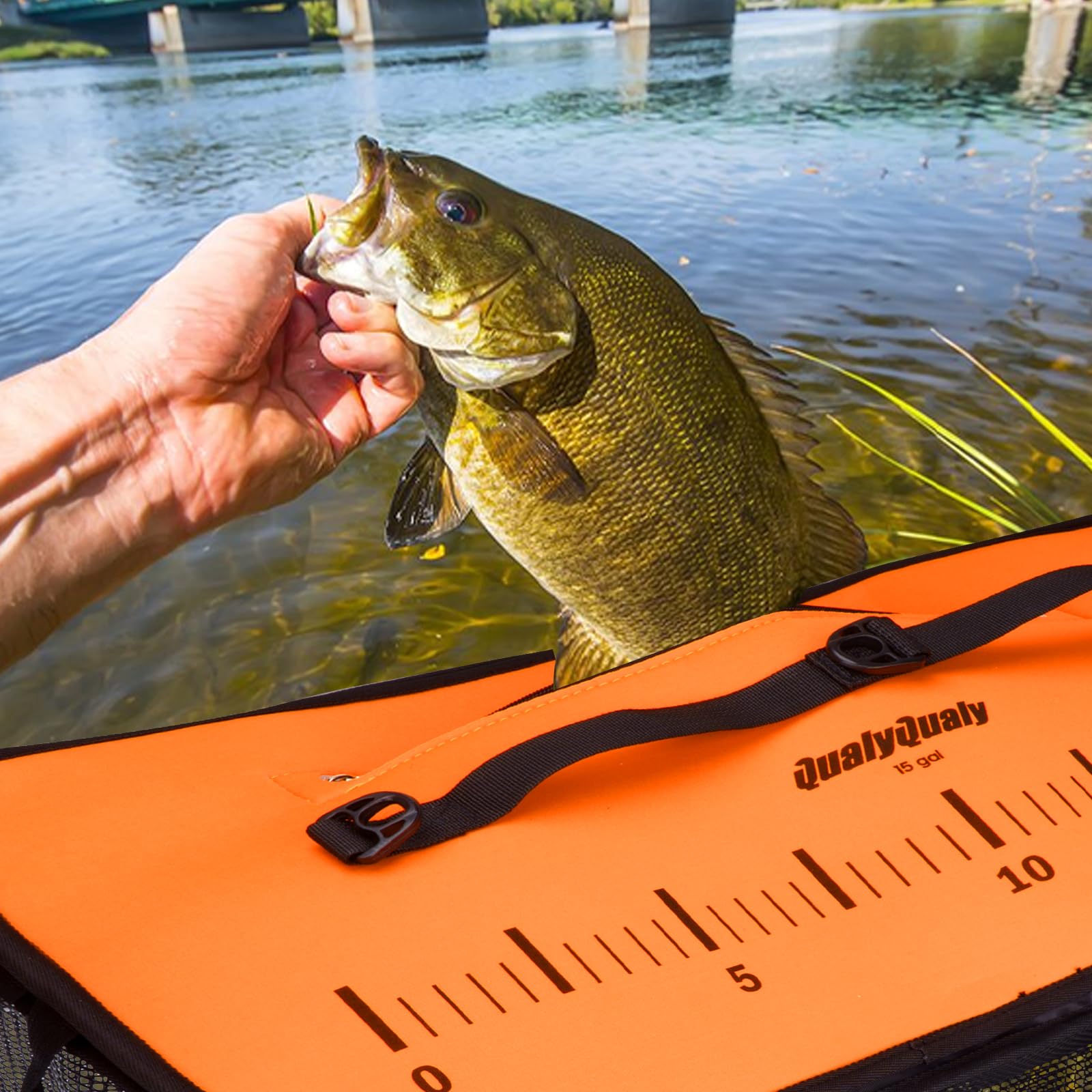 QualyQualy Versatile live bait and floating pen on water for flexible setups.
