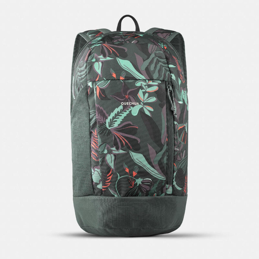 Quechua NH100 main compartment zipper, secure storage during active days
