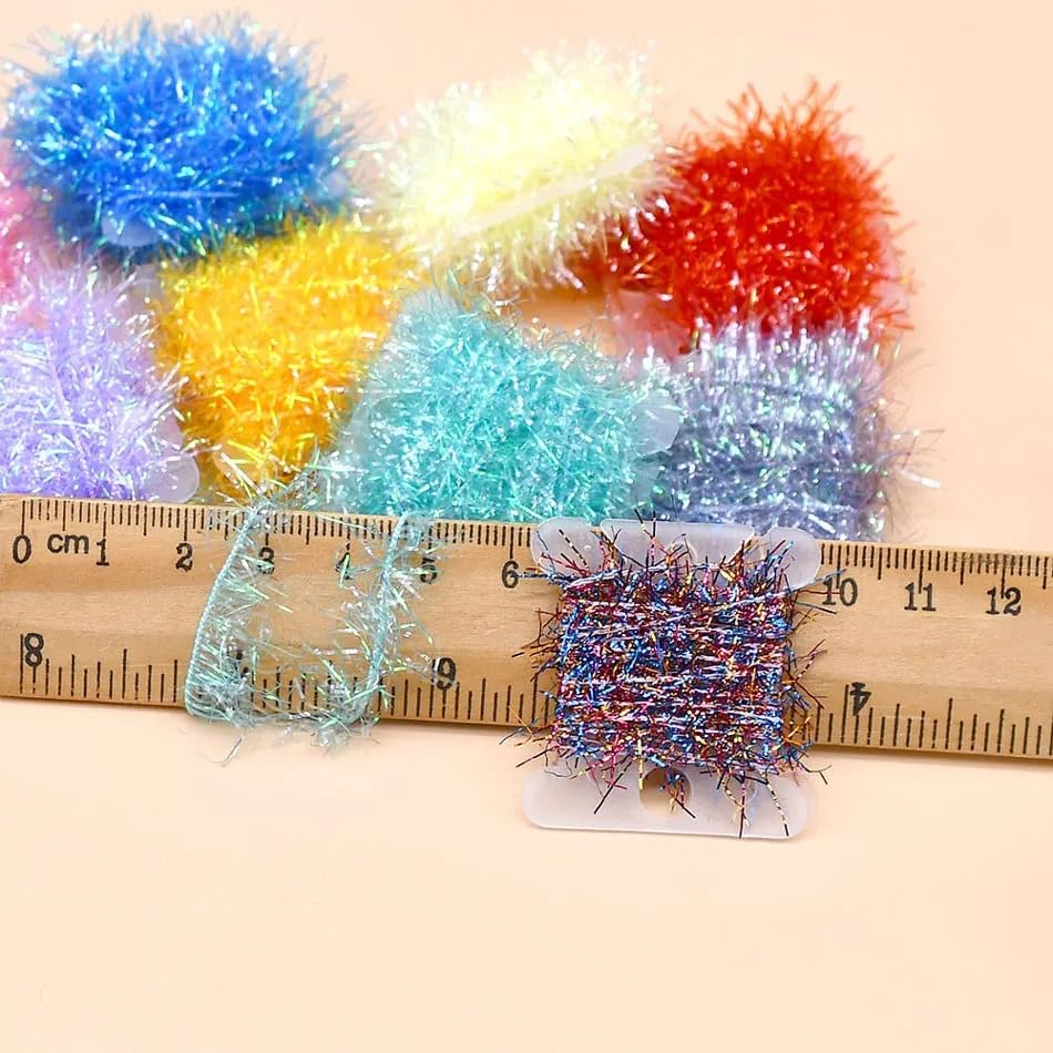 Quintathletic gold sparkle chenille card adds metallic shimmer for eye-catching patterns.