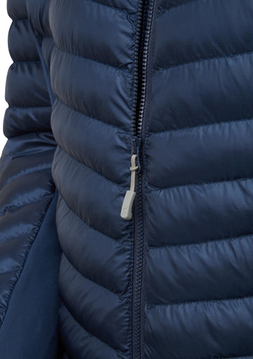 Rab Cirrus Flex zipper detail showcases smooth YKK Vislon operation