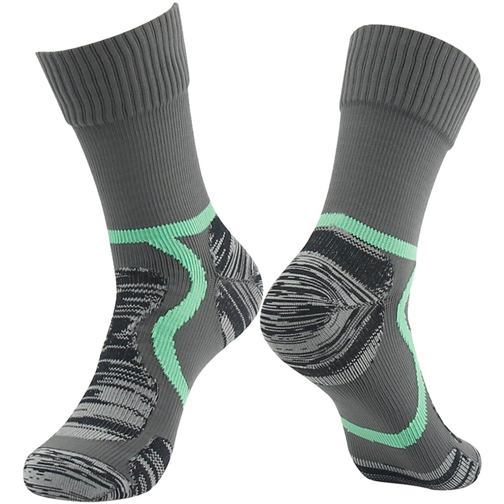 RANDY SUN hiking socks with waterproof breathable membrane keep feet dry on wet trails.