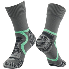 RANDY SUN hiking socks with waterproof breathable membrane keep feet dry on wet trails.