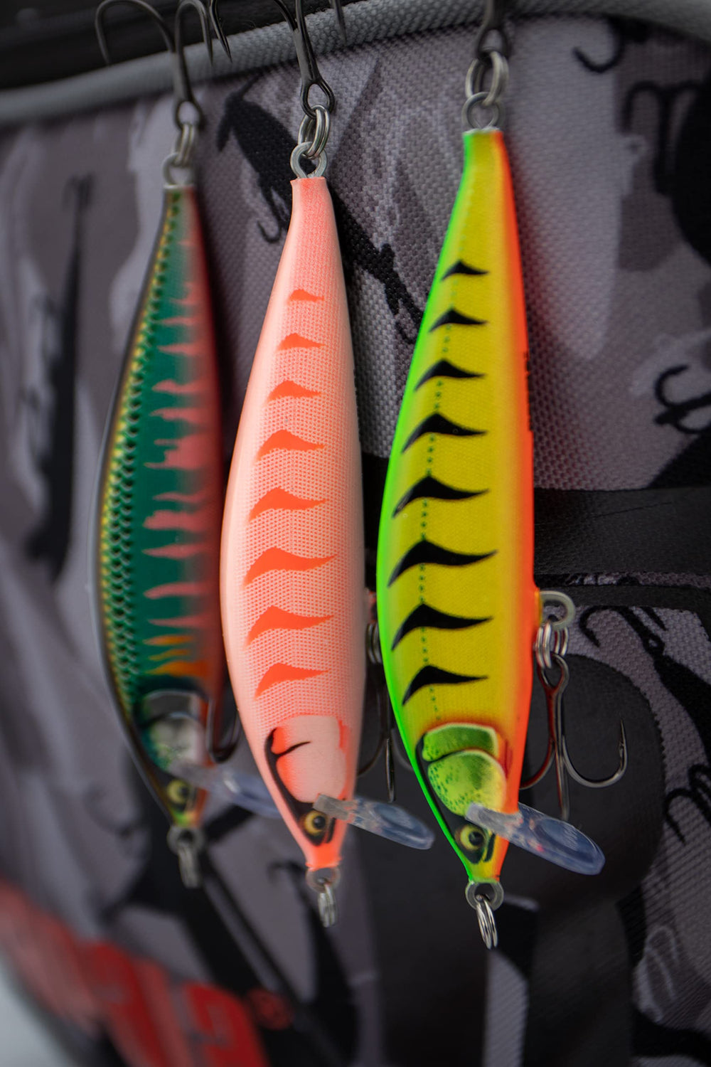 Rapala Count Down Elite minnow lure in water demonstrates lifelike swimming action