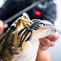 Rapala CrushCity Hedgehog heavy-cover-durability shows resilience in dense cover.