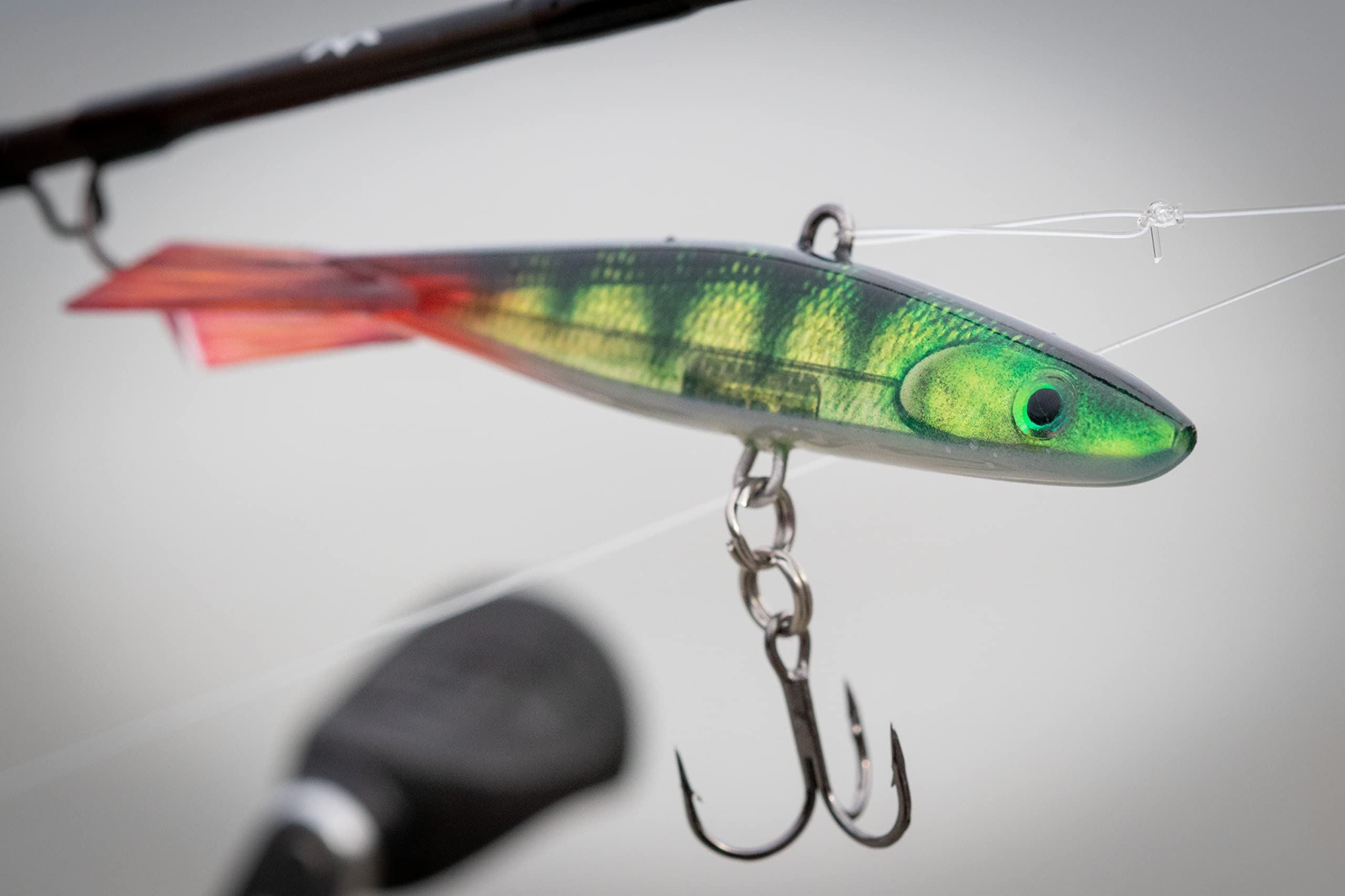 Rapala Jigging Shadow Rap 09 Live Perch — 9 cm body, 0.6 oz weight ideal for deep water