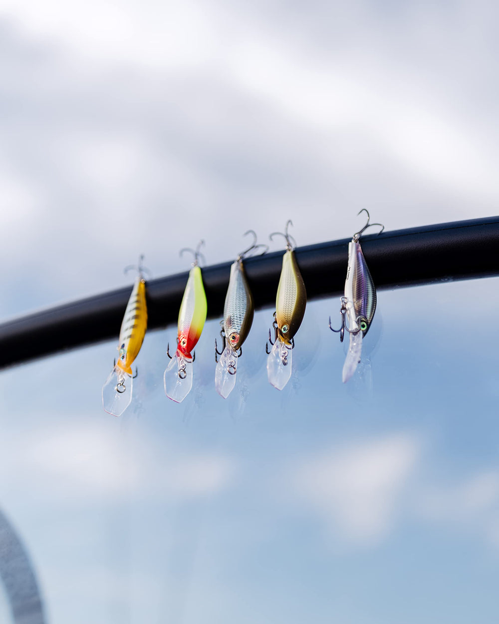 Jack Deep color pattern enhances lifelike minnow presentation.