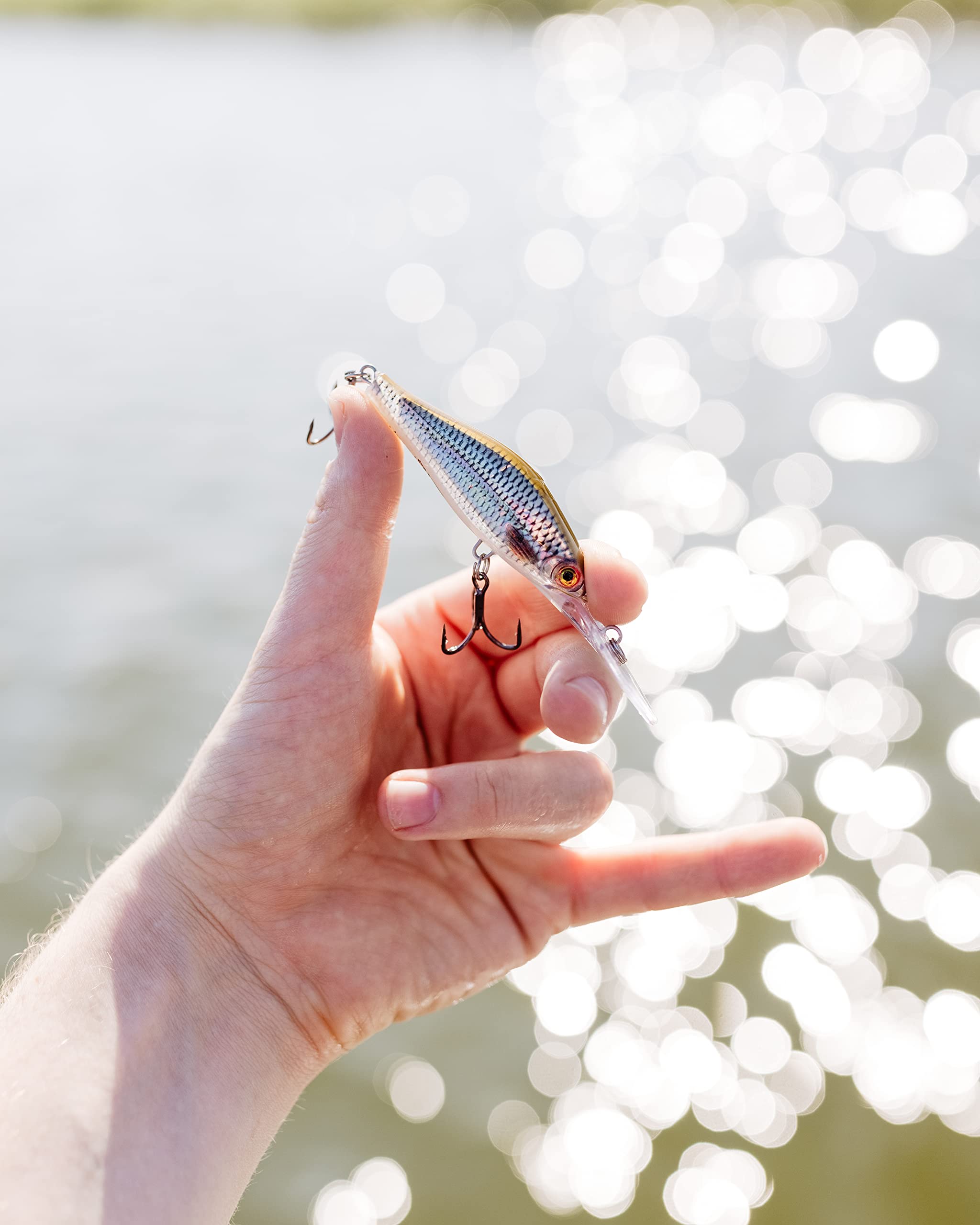 Rapala SDRJD7 Shadow Wrap ROL color boosts visibility for bass fishing.