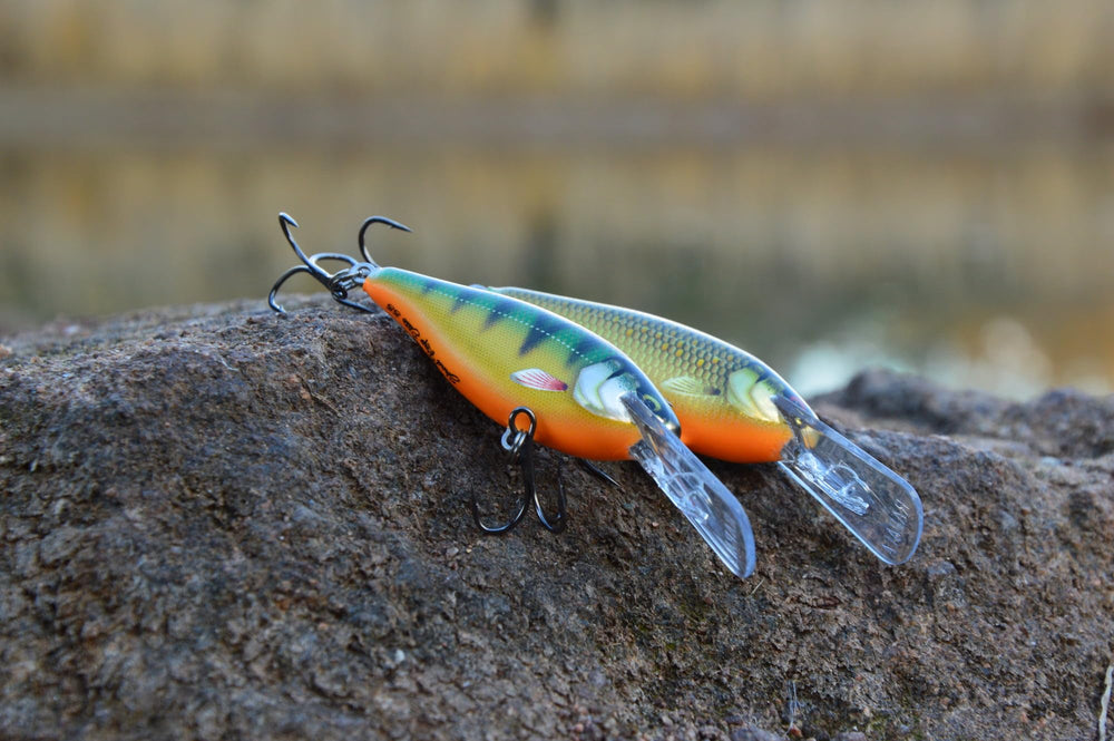 Rapala Shad Rap Elite gilded pattern and metallic face add depth and realism