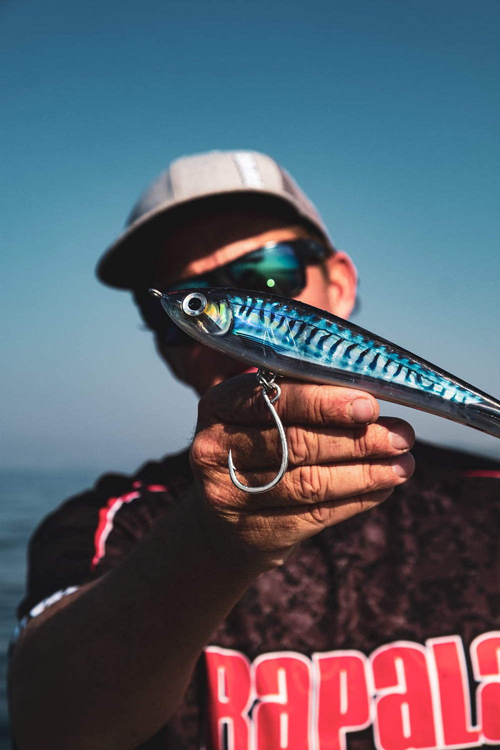 Rapala X-Rap Magnum Stick 17 HD Silver Blue Mackerel, darting action captures aggressive strikes.