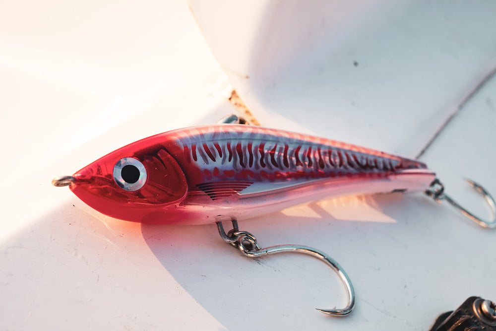 Rapala X-Rap Magnum Stick in action with dark-darting retrieves to spark strikes.
