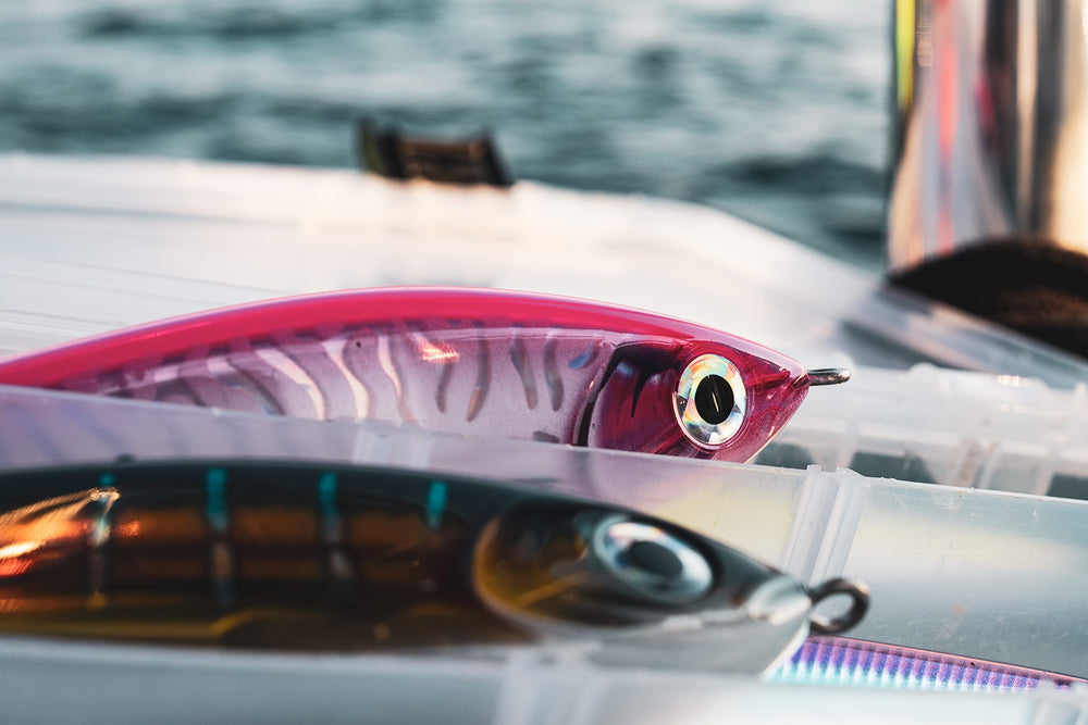 Rapala X-Rap Magnum Stick hot pink UV color attracts offshore targets.