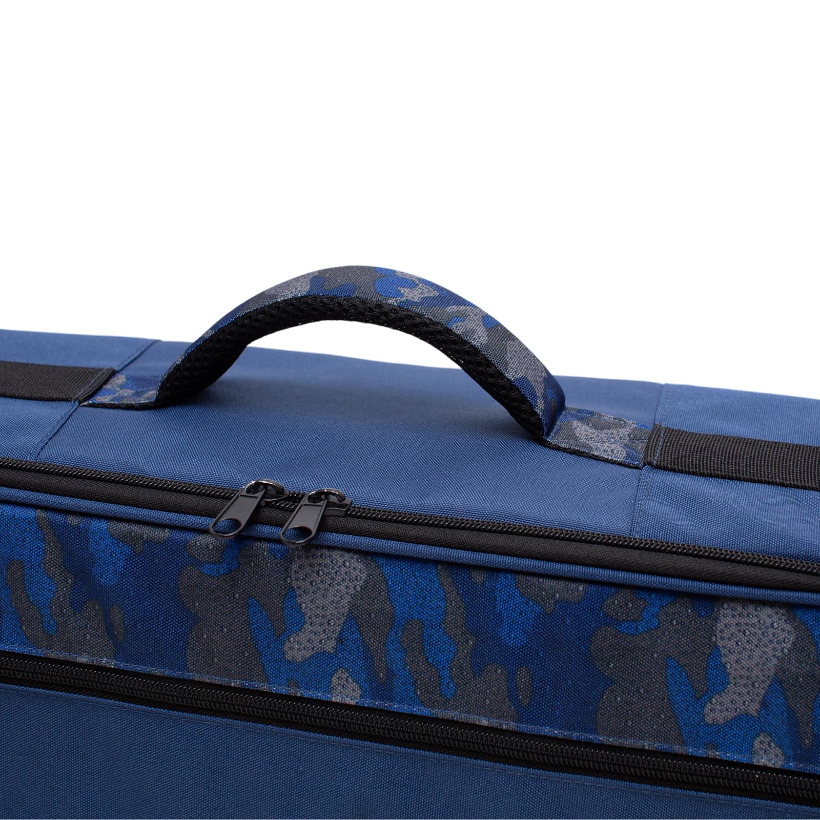 Raprance rod-compartment fits 9ft and 9'6 rods for versatile packing.