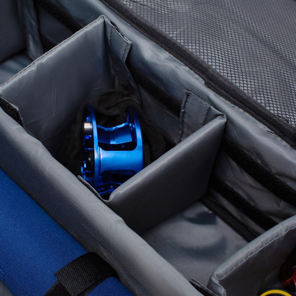 Raprance lightweight case at 2.87 pounds remains easy to carry.