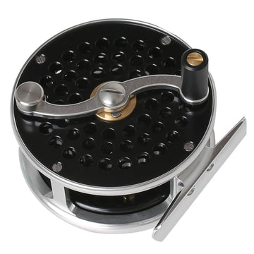 Raprance Vintage Classic Fly Reel bold black finish pairs with classic rods for retro aesthetics.