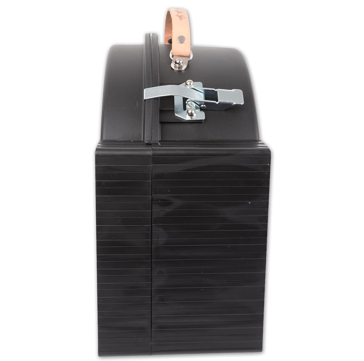 Rattler Rope Can inside-compartment adds extra storage for small items.