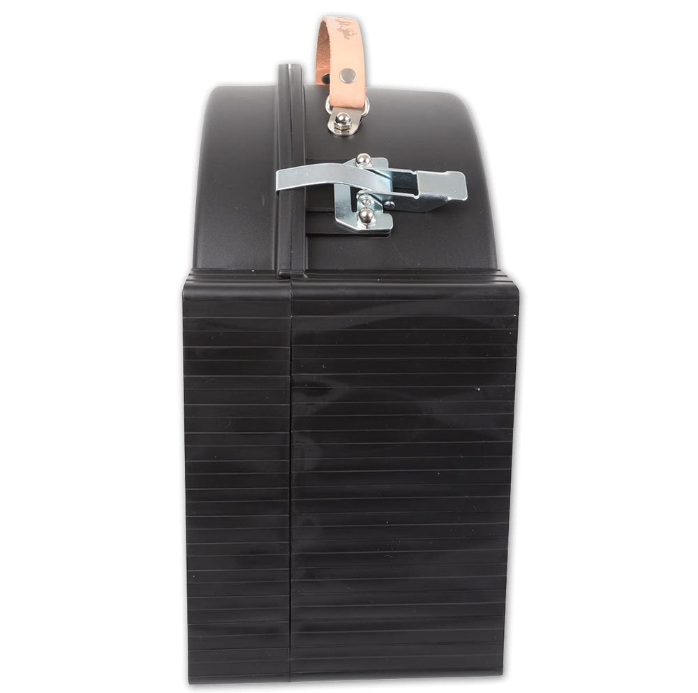 Rattler Rope Can inside-compartment adds extra storage for small items.