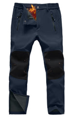 Rdruko men's snow pants in waterproof softshell finish, keeping you dry during snowy hikes.